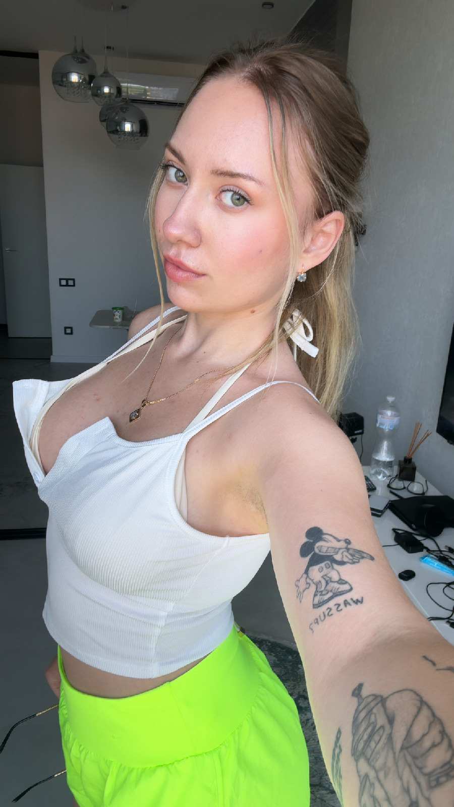 KateV in her underwear in Lisbon