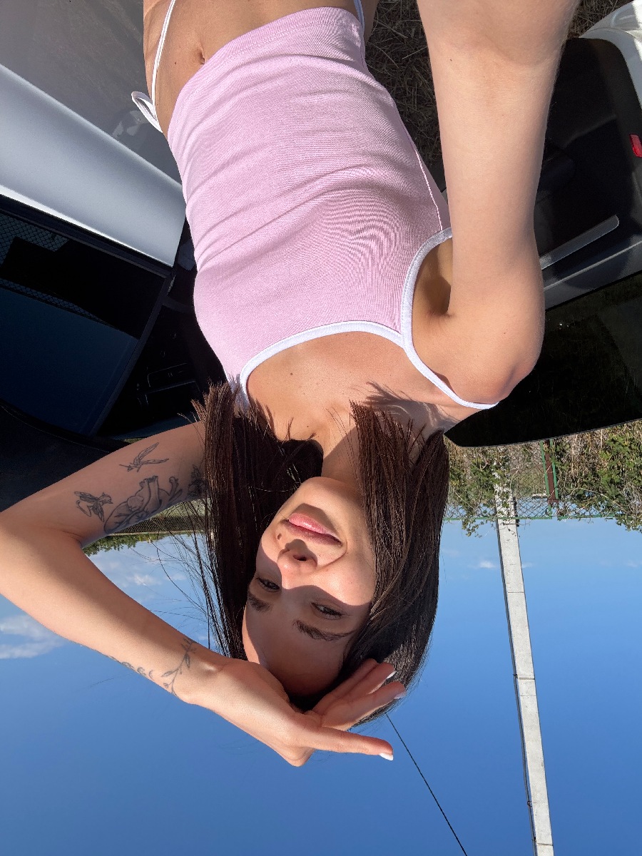 Sexy model Tina in Lisbon